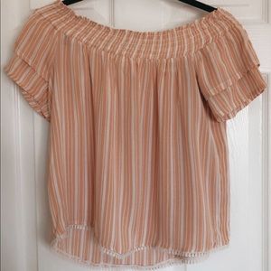 XS off the shoulder shirt